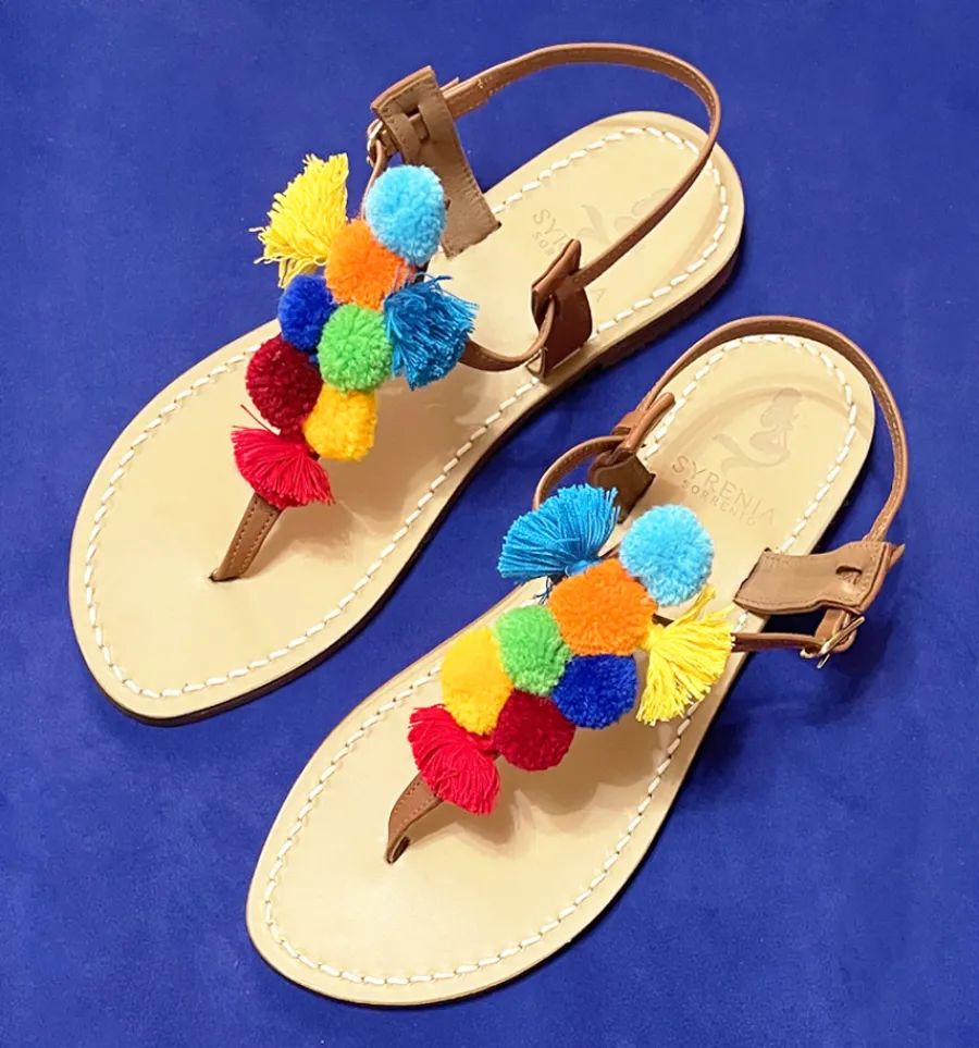 Syrenia Capri Sandals Pom Pom sandalwood